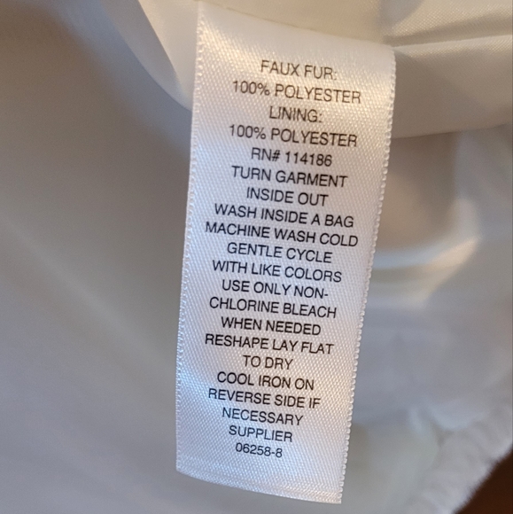 NWT Liz Claiborne faux fur vest - Picture 7 of 8